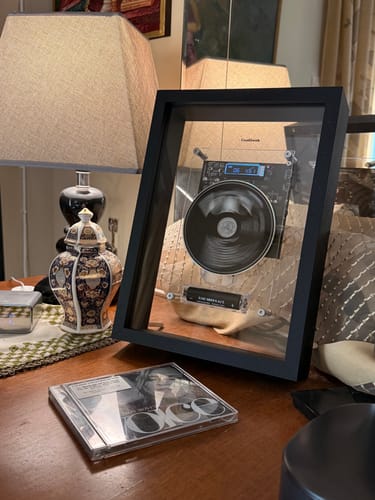 Customer photo review of M1 Music Frame CD Player
