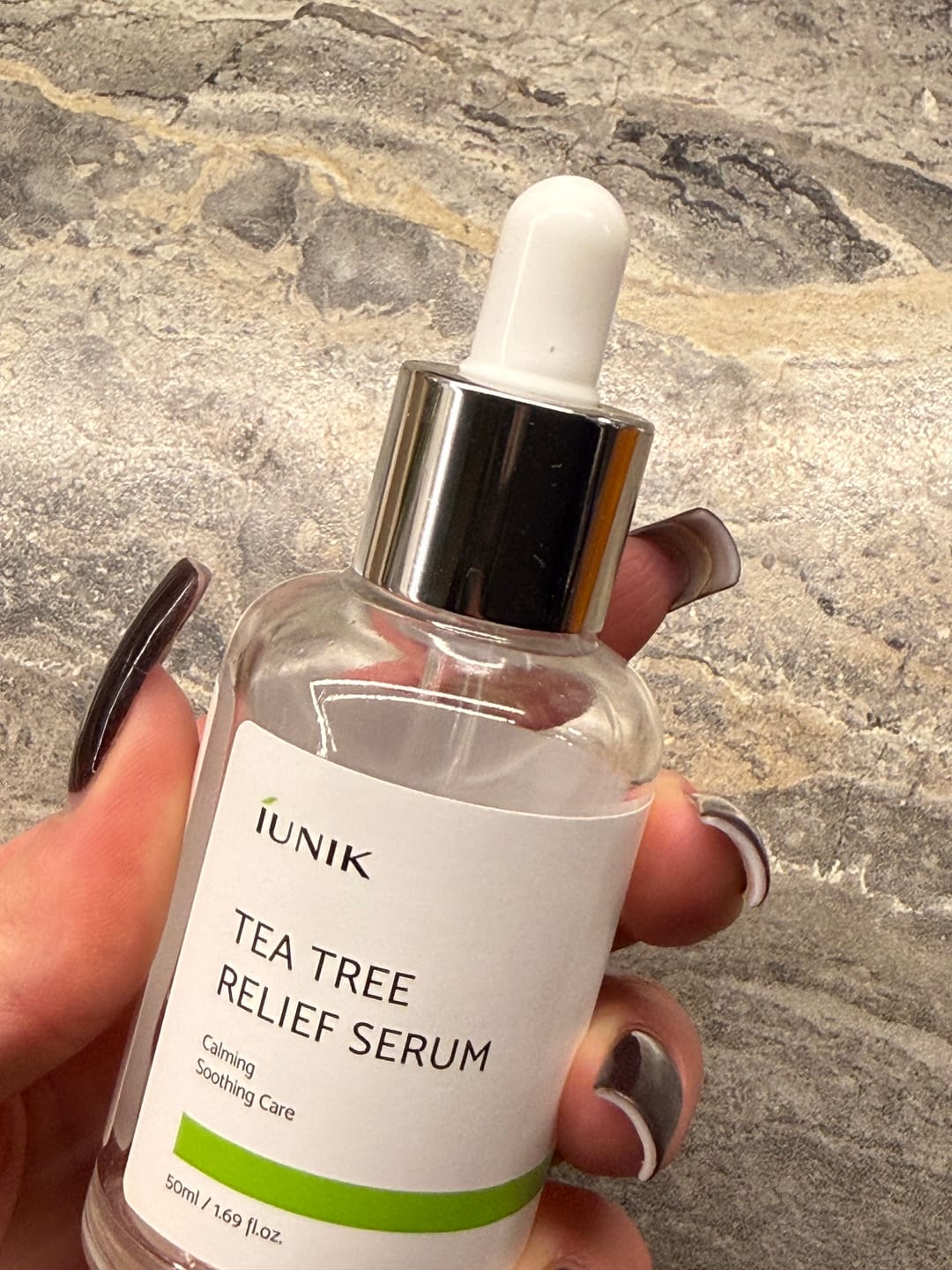 Customer photo review of Serums ar tējas koku problemātiskai ādai iUnik Tea Tree Relief Serum