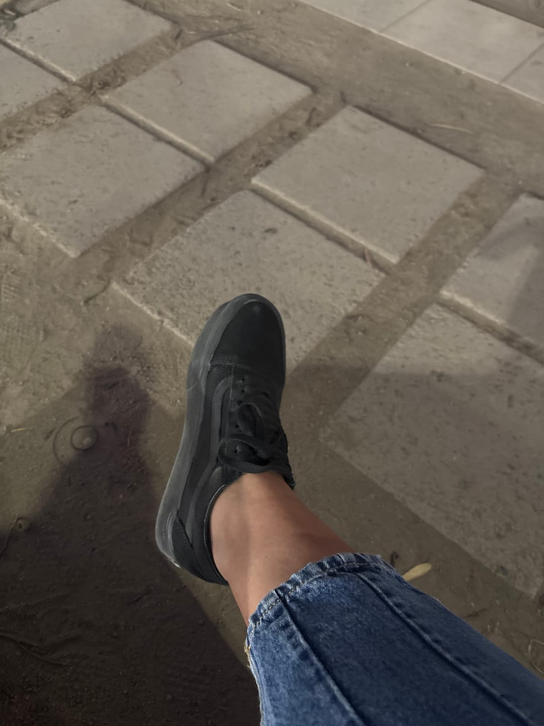 Customer photo review of Zapatilla Vans Old Skool Stackform Mujer Mono Negro
