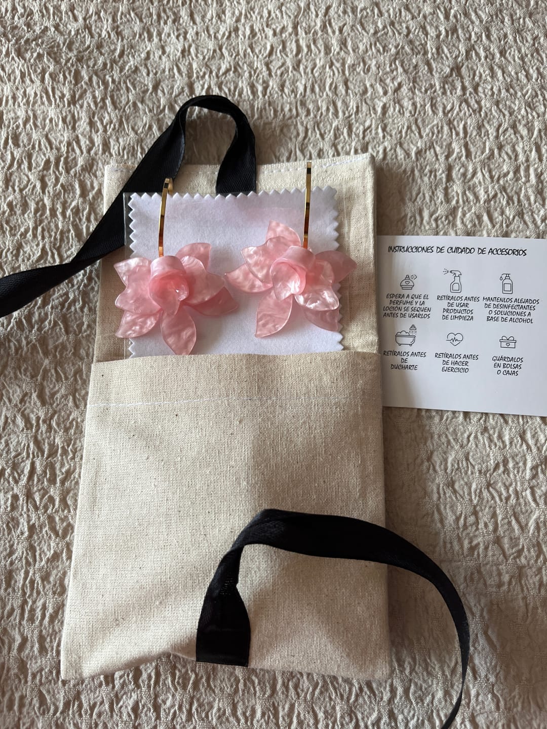 Customer photo review of Aros Enchapados en Oro y Resina - Lilium Shades
