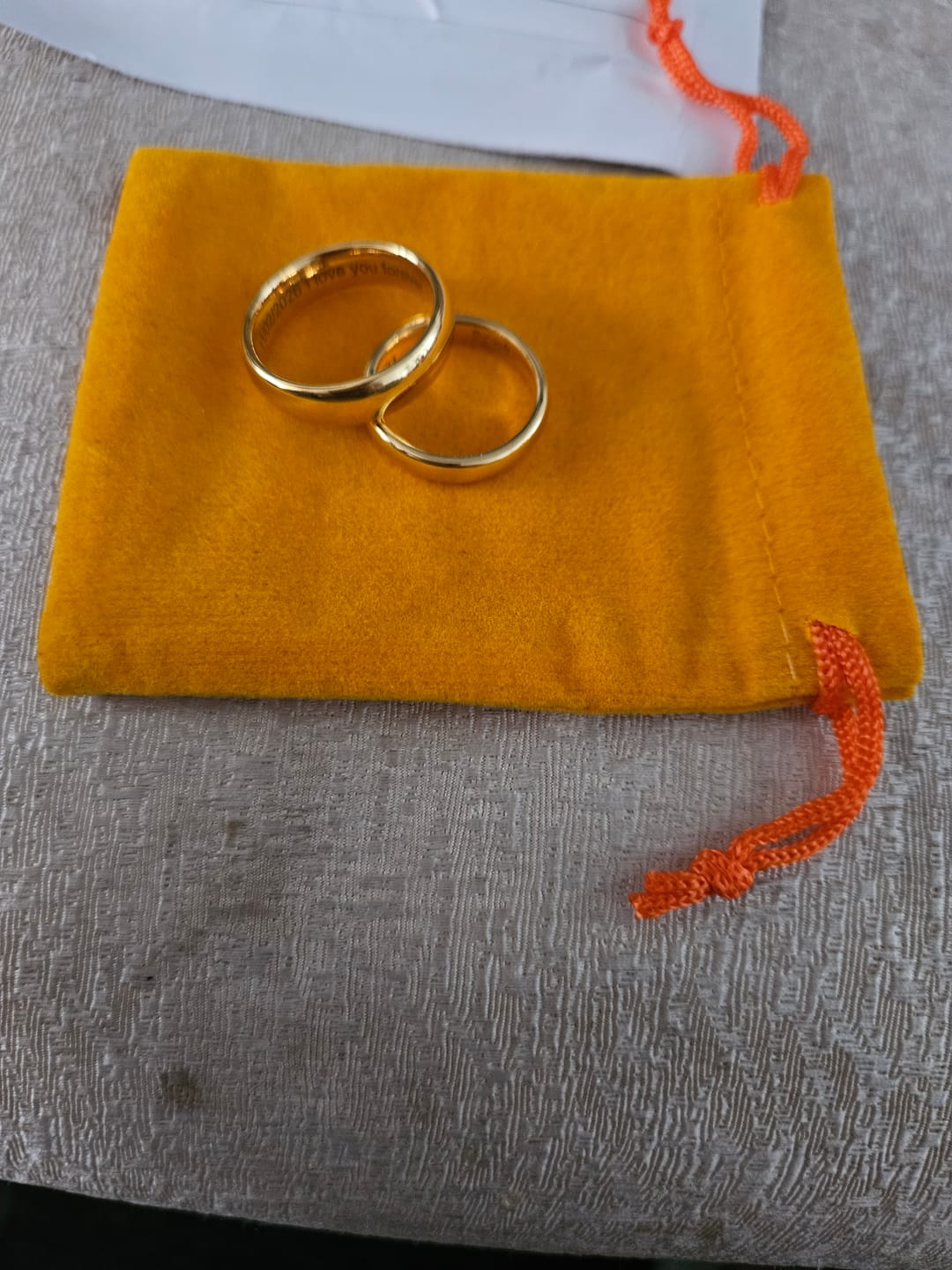 Customer photo review of Gold 6mm Wonder Ring