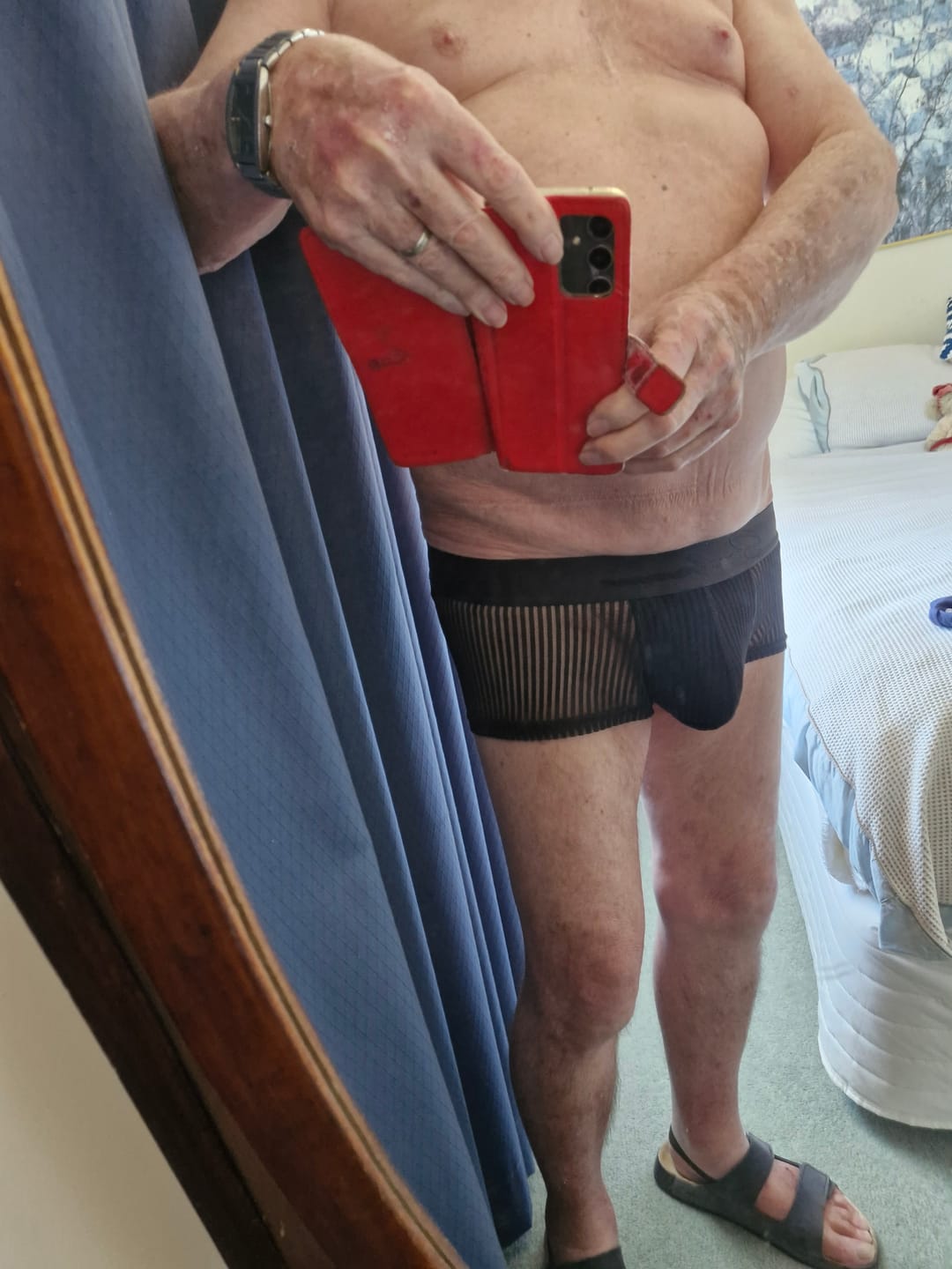 Customer photo review of 3 Pack Men's Low-Rise Solid Color Comfy Waistband Smooth Antibacterial Trunks