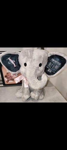 Customer photo review of Elefante coccoloso - Peluche per bambini