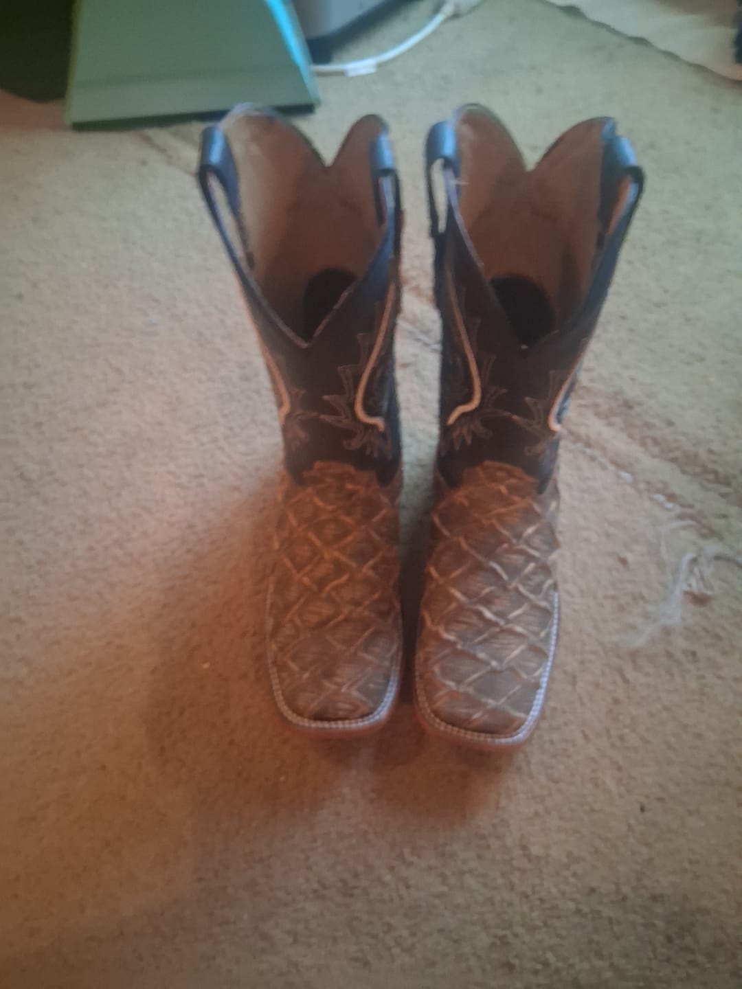 Customer photo review of Cowboy Boot Rustic Brown Bass