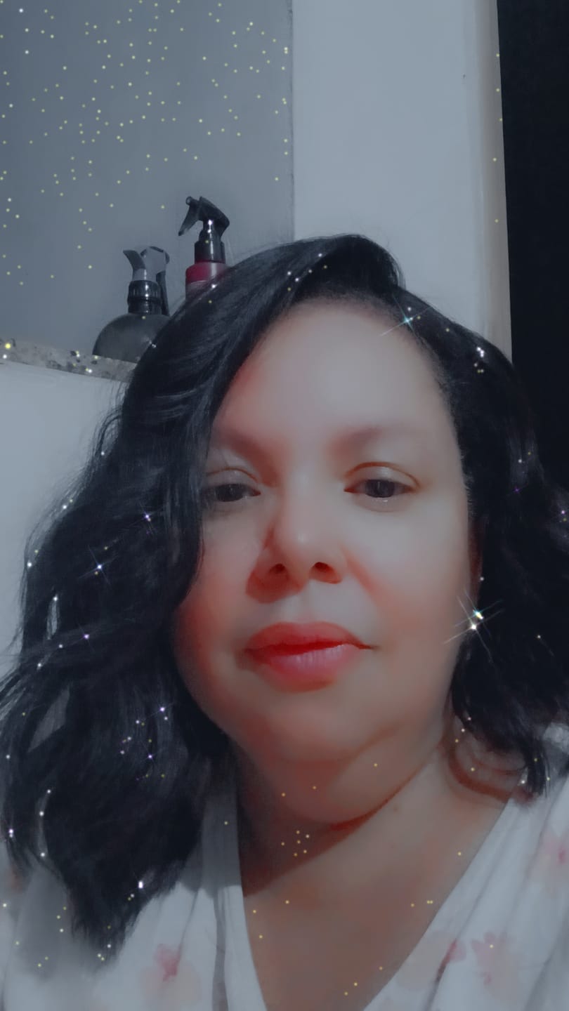 Customer photo review of Lace Front Paula Castanho Escuro - Repartição Livre 13x3