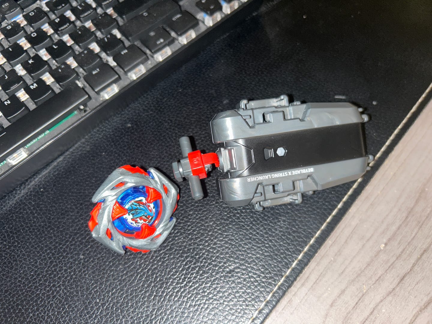 Customer photo review of Takara Tomy Beyblade X UX-11 Impact Drake 9-60LR Starter