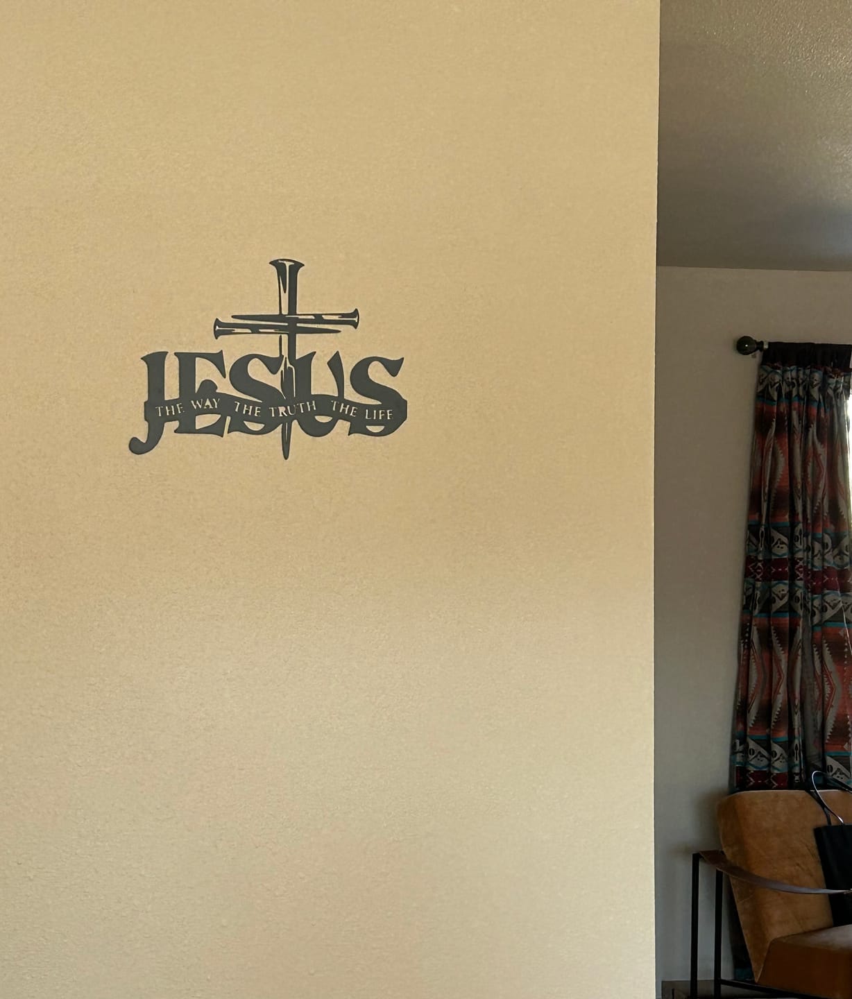 Customer photo review of Christianartworkshop Faithful Jesus & Cross Design Metal Wall Decor Home Decoration