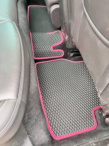 Customer photo review of Auto Fußmatten nach Maß - Komplettset