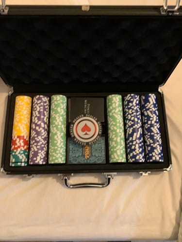 Customer photo review of Poker Case Aluminium Black 300