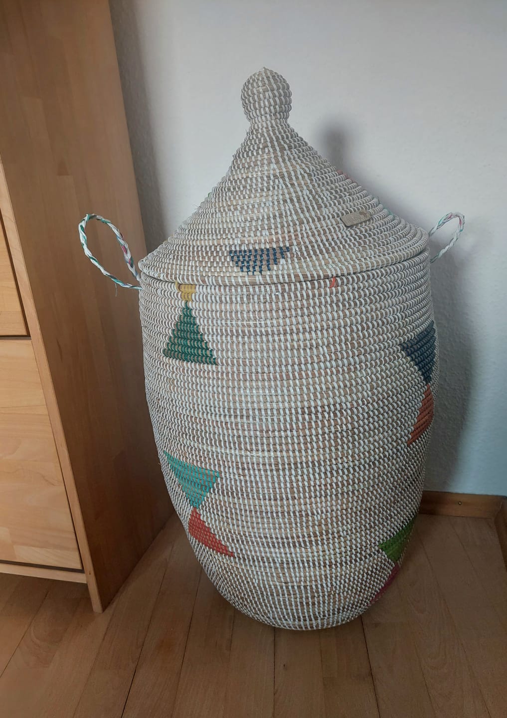 Customer photo review of Wäschekorb mit traditionellem Deckel - large – Nubia