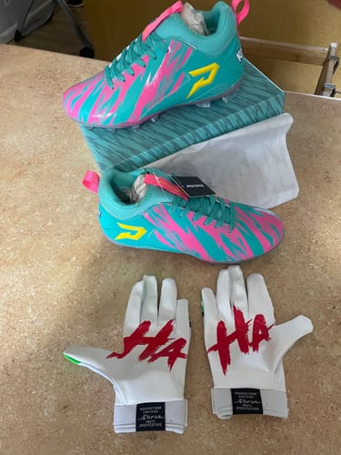Customer photo review of The Officially Licensed Joker Football Gloves - VPS3 by Phenom Elite