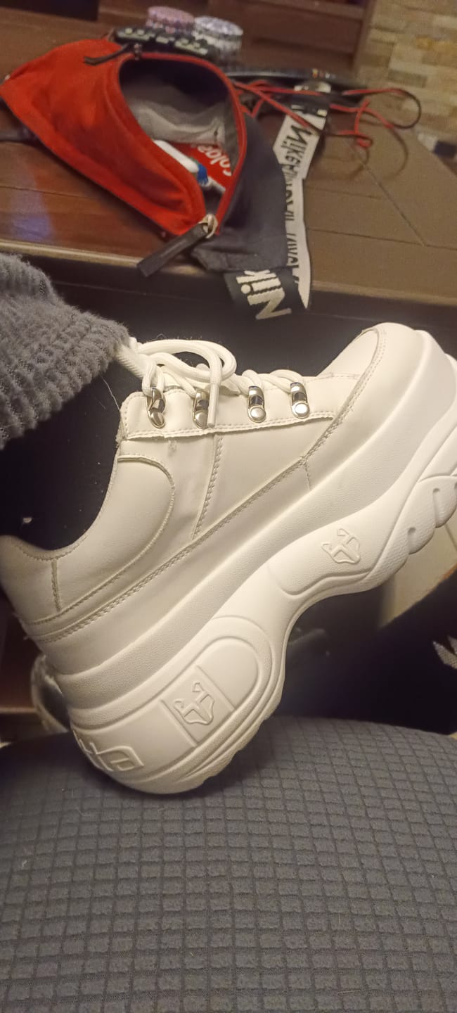 Customer photo review of Zapatilla Blanca Mujer 97249