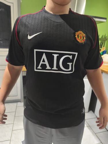 Customer photo review of Manchester United maillot extérieur Rétro 2007 2008