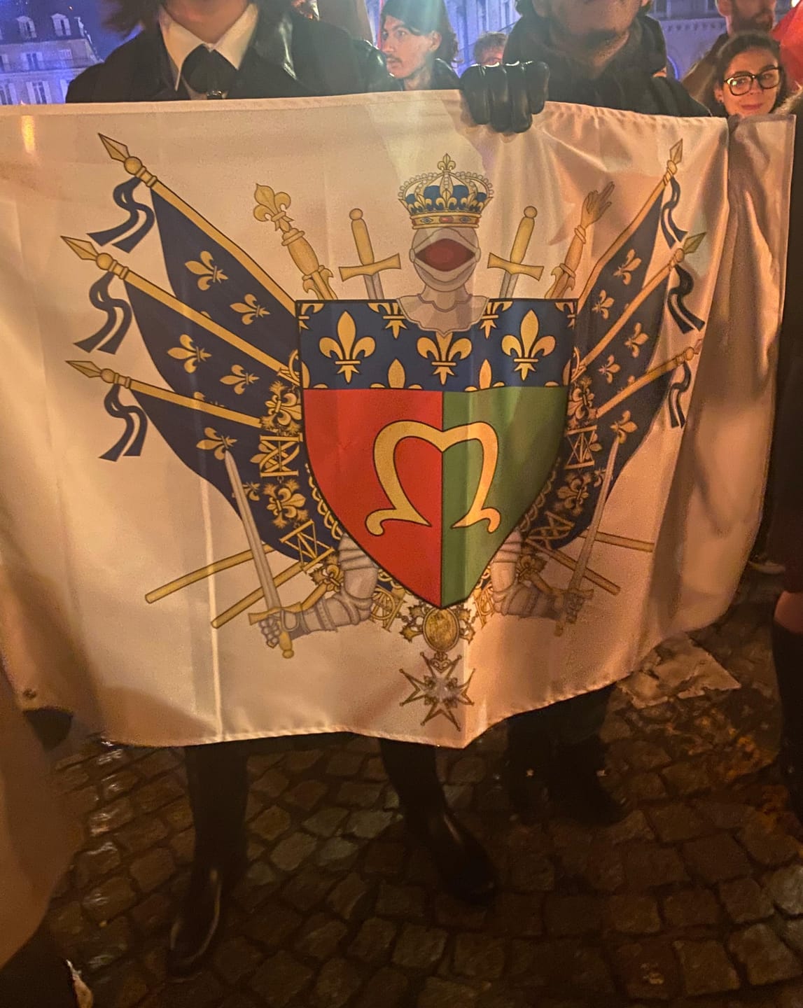Customer photo review of Drapeau - Blason de Meaux