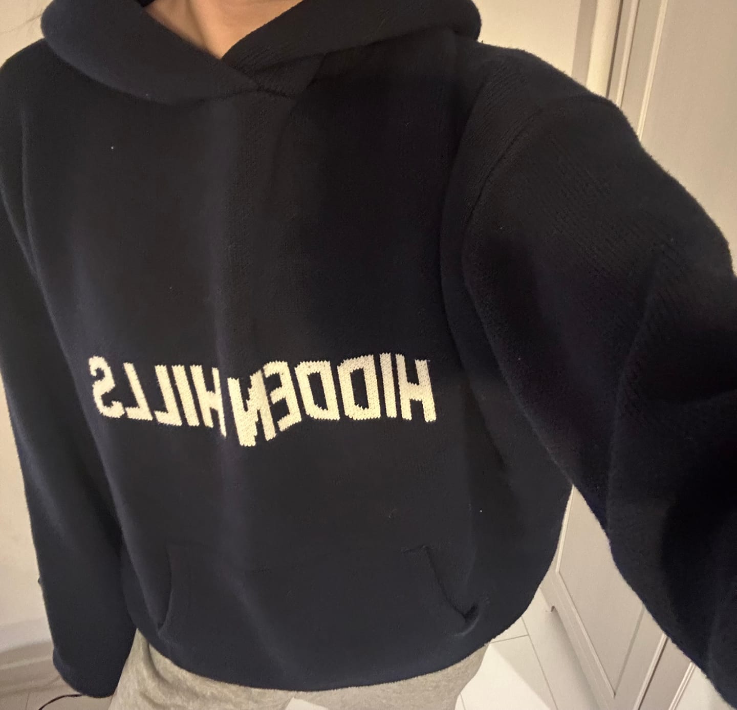 Kundenbewertung mit Foto von KNIT HOODIE NAVY