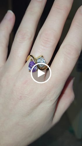 Customer video review of Navae Birthstone Ring