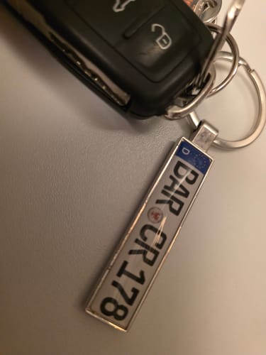 Customer photo review of Kennzeichen Schlüsselanhänger Mini Nummernschild Metall
