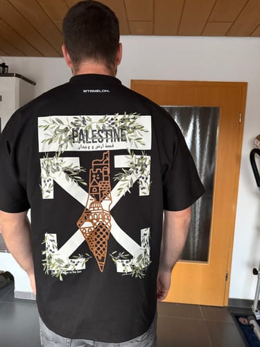 Customer photo review of OFF the Map-Black