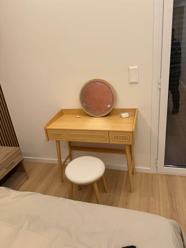 Customer photo review of Τραπέζι Μπουντουάρ Μακιγιάζ Μεικαπ Τουαλέτας Κρεβατοκάμαρας Καθρέφτης Boho με Φωτισμό LED Ρυθμιζόμενη Φωτεινότητα RV-T007Y01