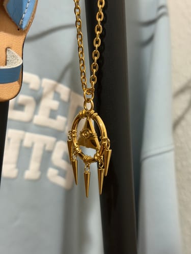 Customer photo review of Collar de "Sortija del Milenio"