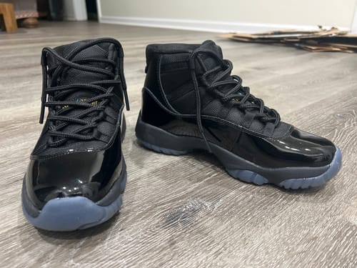 Customer photo review of Jordan 11 Retro “Gamma Blue”