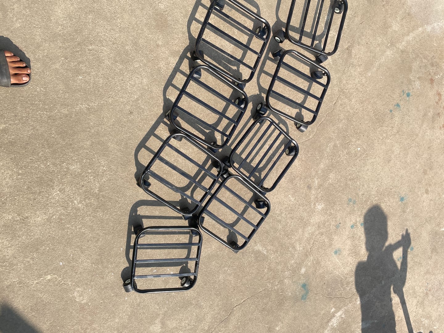 Customer photo review of TryGreen Daze Wheel Rolling Plant Stand for Planters