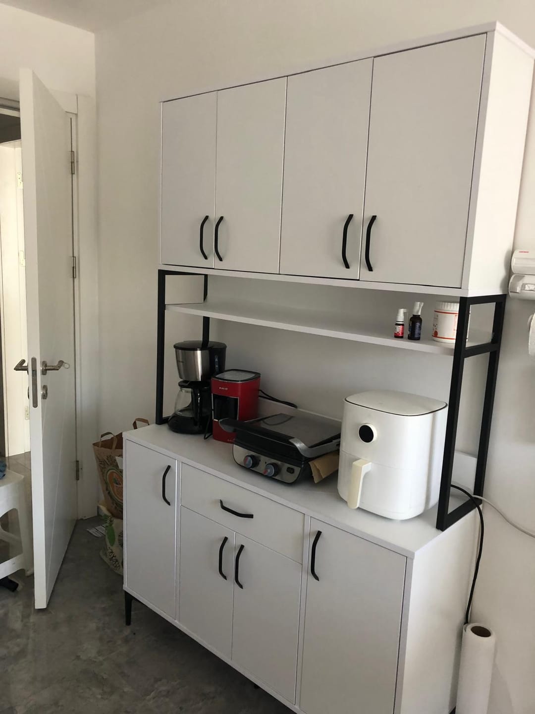 Customer photo review of Rani JE127 Çok Amaçlı Dolap 8 Kapaklı 1 Çekmeceli Kiler Mutfak Dolabı Beyaz