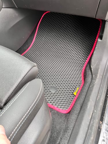 Customer photo review of Auto Fußmatten nach Maß - Komplettset