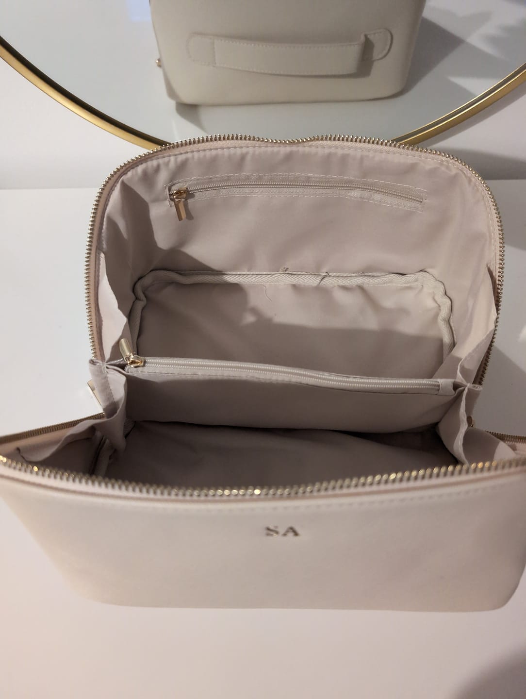 Customer photo review of Makeup Case