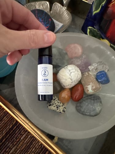 Customer photo review of I AM: Embodied Divine Presence 10 mL Roll-On