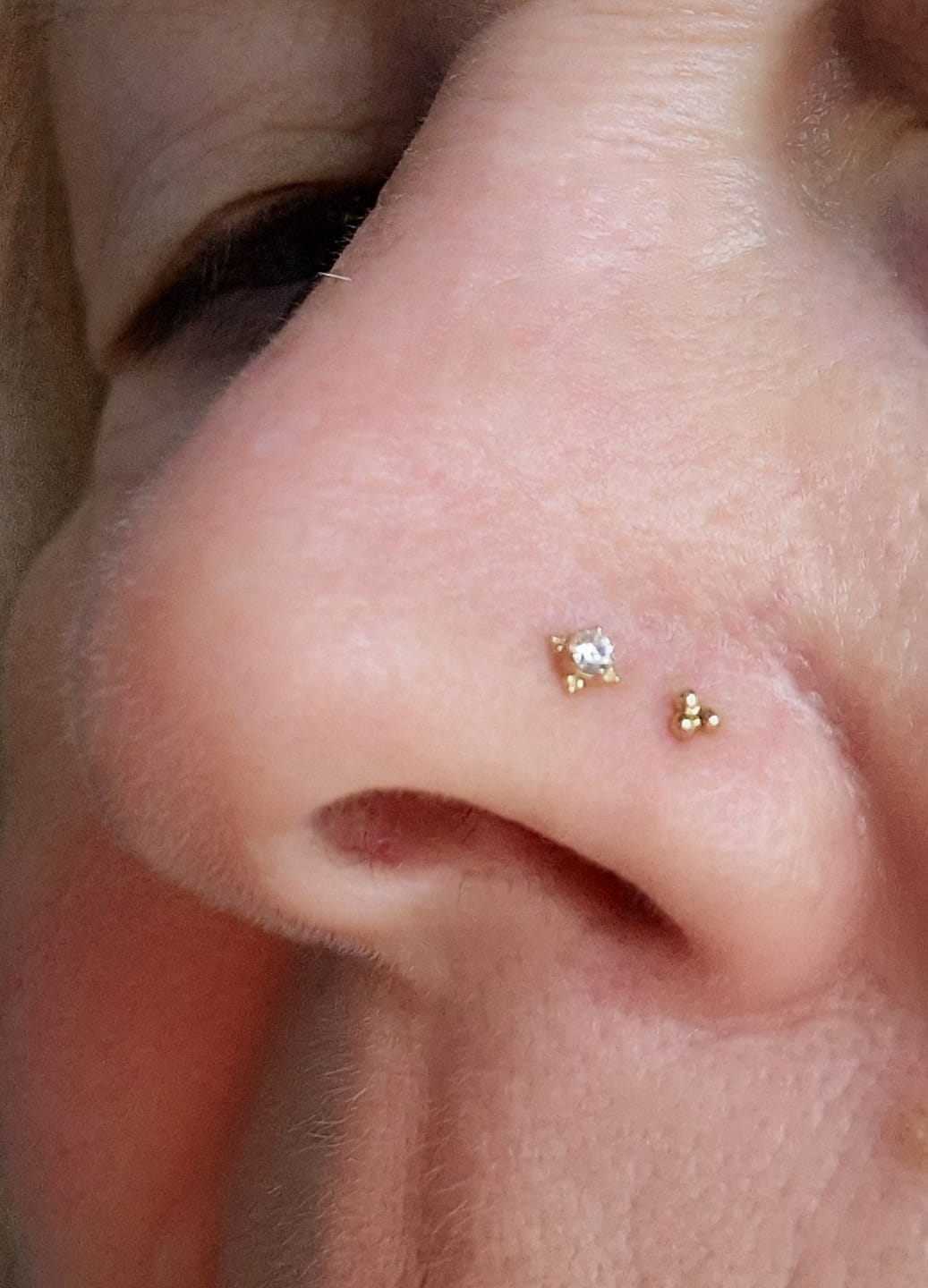 Customer photo review of Anatometal 18ct Gold CZ Zia End THREADLESS