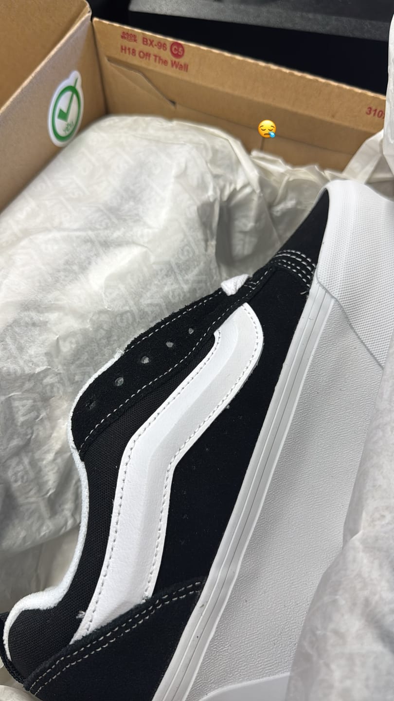 Customer photo review of Zapatilla Vans Knu Stack Plataforma Mujer Negro