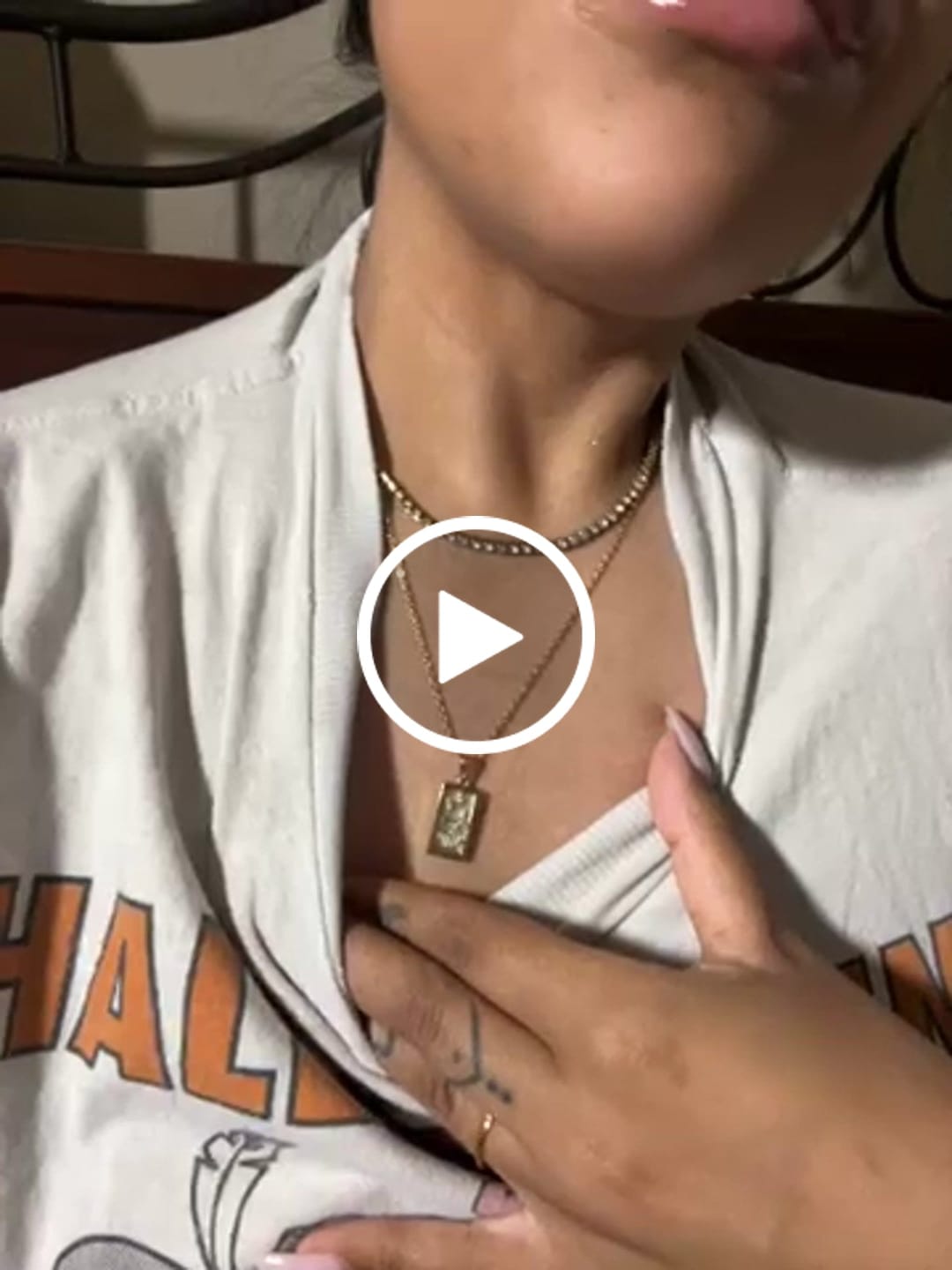 Customer video review of Golden Fortune Necklace (Bundle)