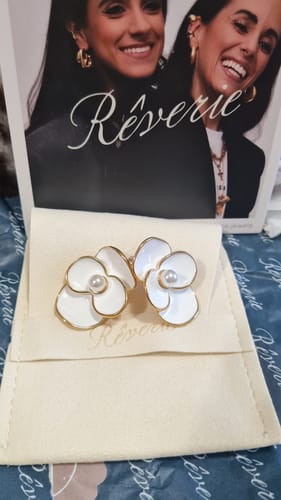 Customer photo review of Orecchini "Delicati petali"