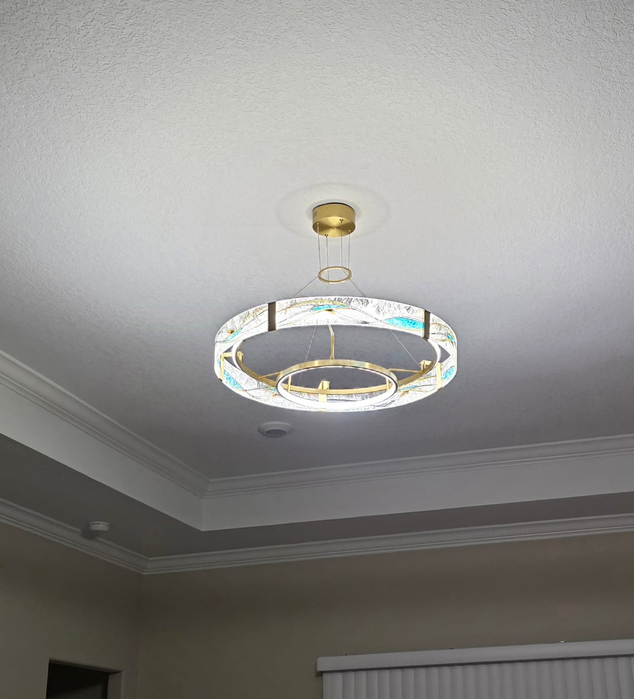 Customer photo review of WOMO Enamel Round Brass Chandelier-WM2335