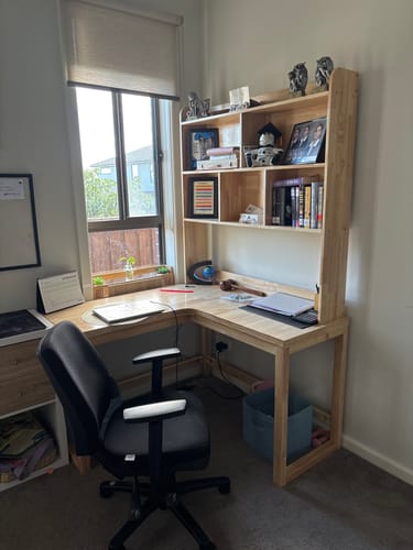 Customer photo review of Ruger Ultra-Minimalist Solid Wood Corner Desk/Wood Study Desk with Bookshelf