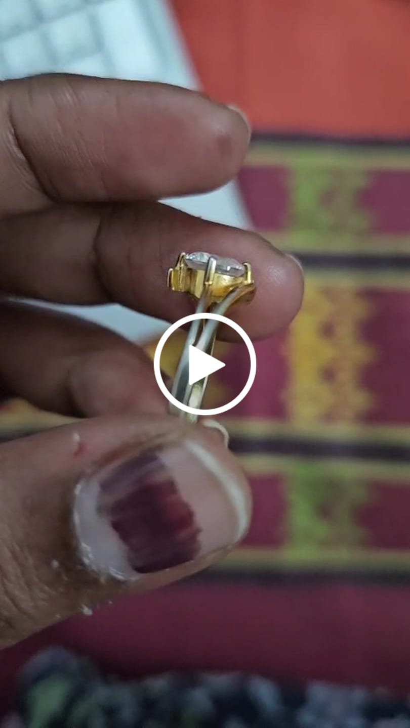 Customer video review of Anushka Sharma Golden Gleam Dream Ring