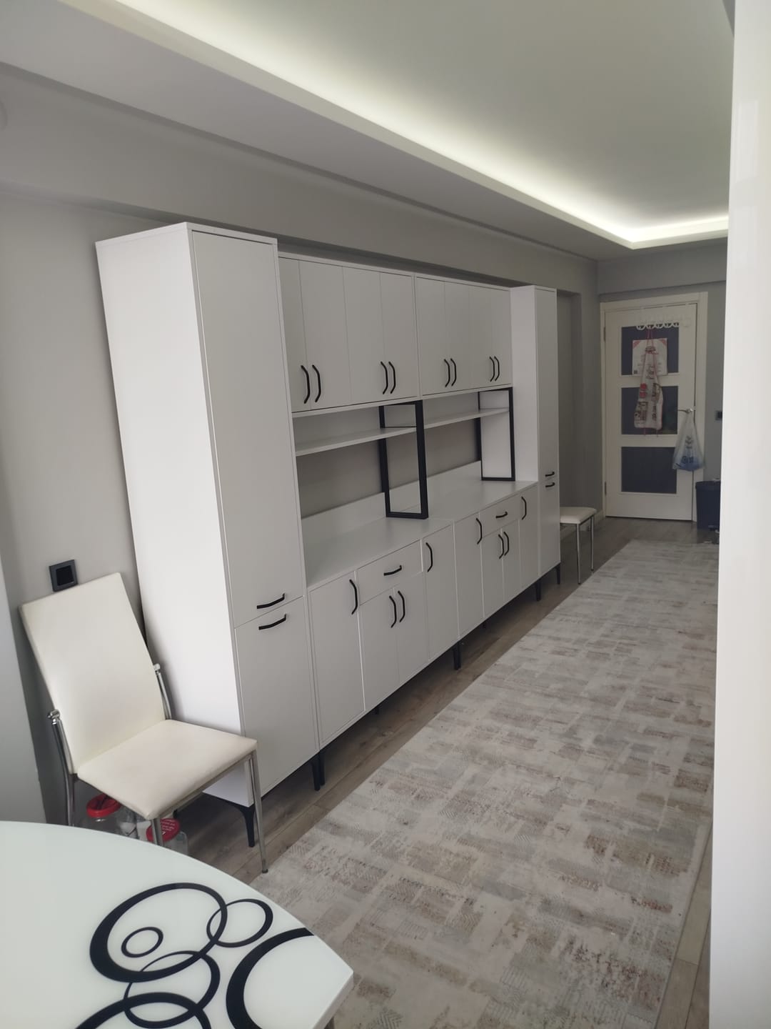 Customer photo review of Rani JE134 Çok Amaçlı Dolap 10 Kapaklı 1 Çekmeceli Kiler Mutfak Dolabı Beyaz