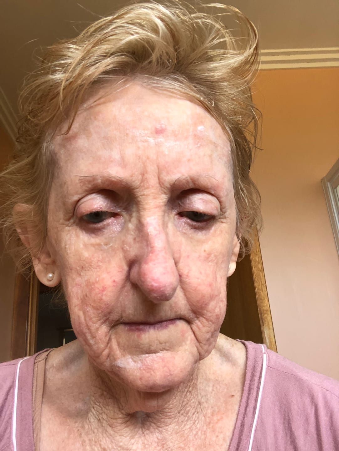 Customer photo review of Wild Bee Nourishing Face Cream