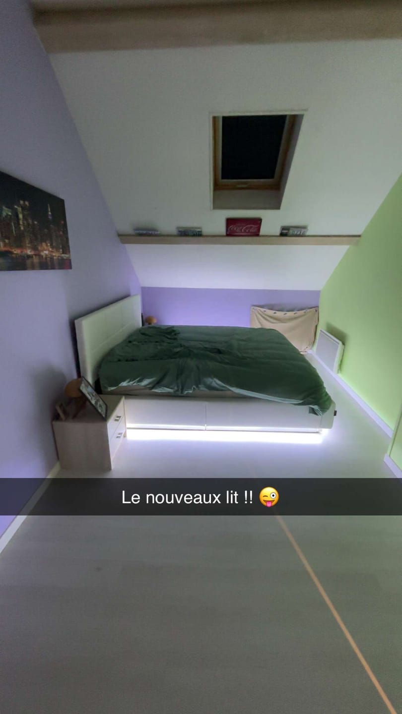 Customer photo review of Lit LUMEA – Sommier lumineux avec coffre de rangement