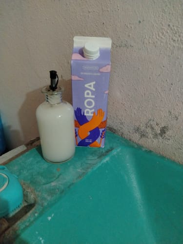 Customer photo review of Detergente con suavizante de ROPA en cartón