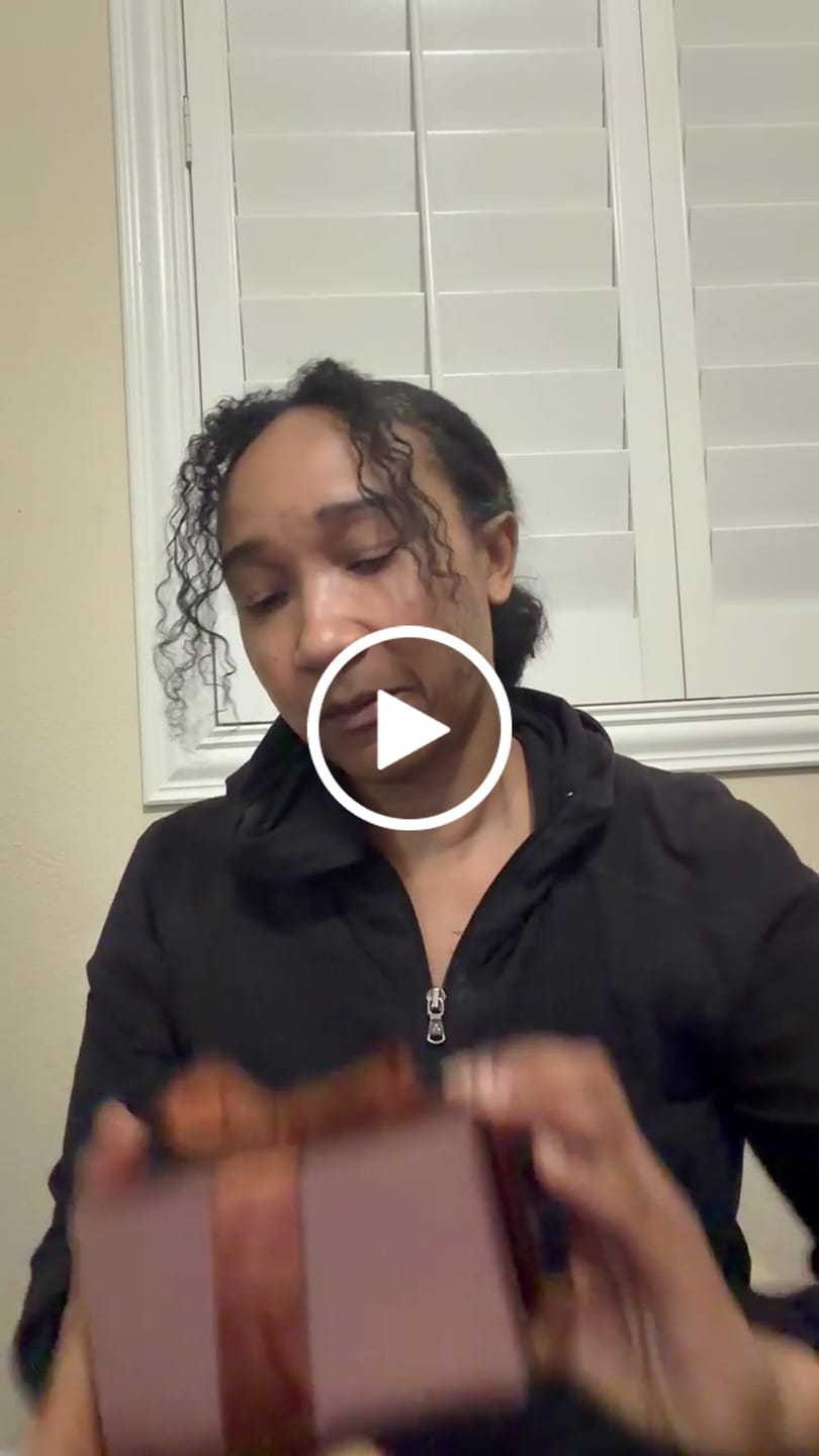 Customer video review of Bruna - Small Music Box without Stopper
