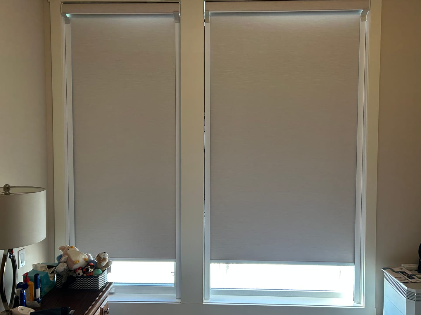 Customer photo review of SmartWings Motorized Roller Shades 100% Blackout Essential