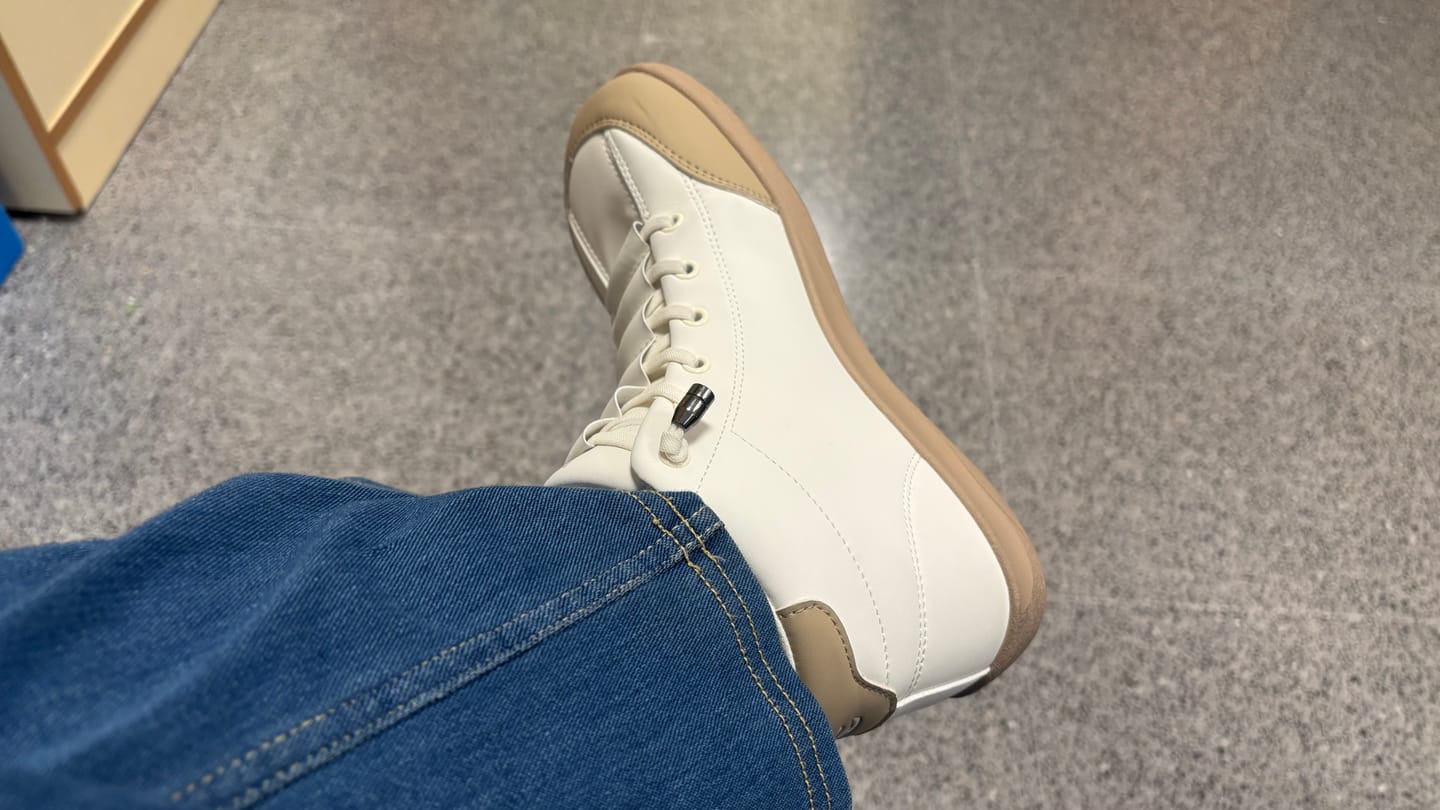Customer photo review of Yew - Barefoot De Ocio