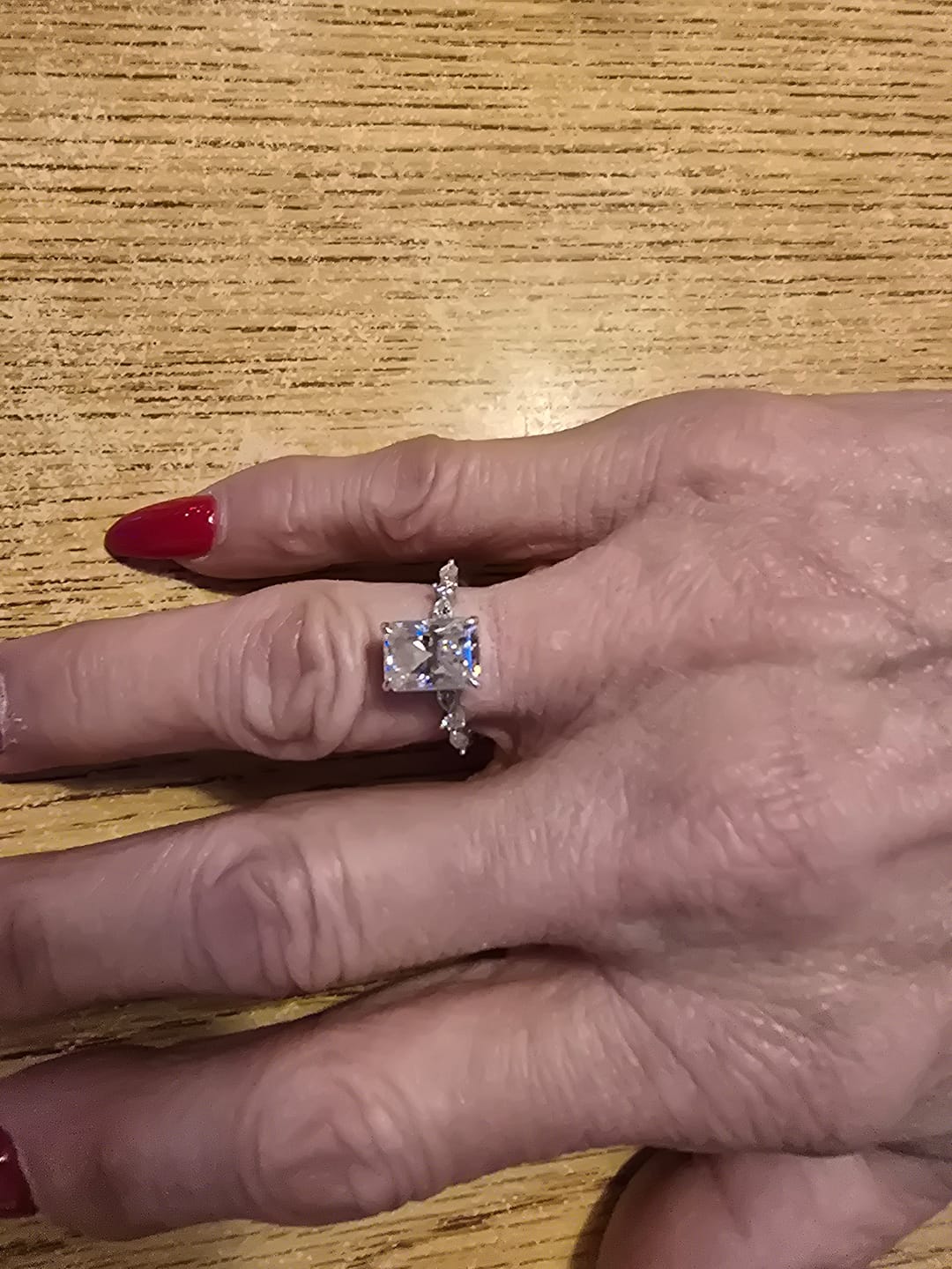 Customer photo review of S925 Moissanite 3.5 Carat Radiant Cut Engagement Ring In Sterling Silver
