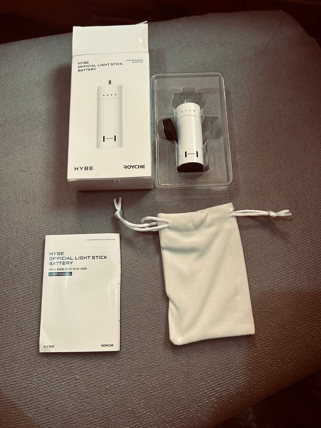 Customer photo review of HYBE OFFICIAL LIGHT STICK BATTERY