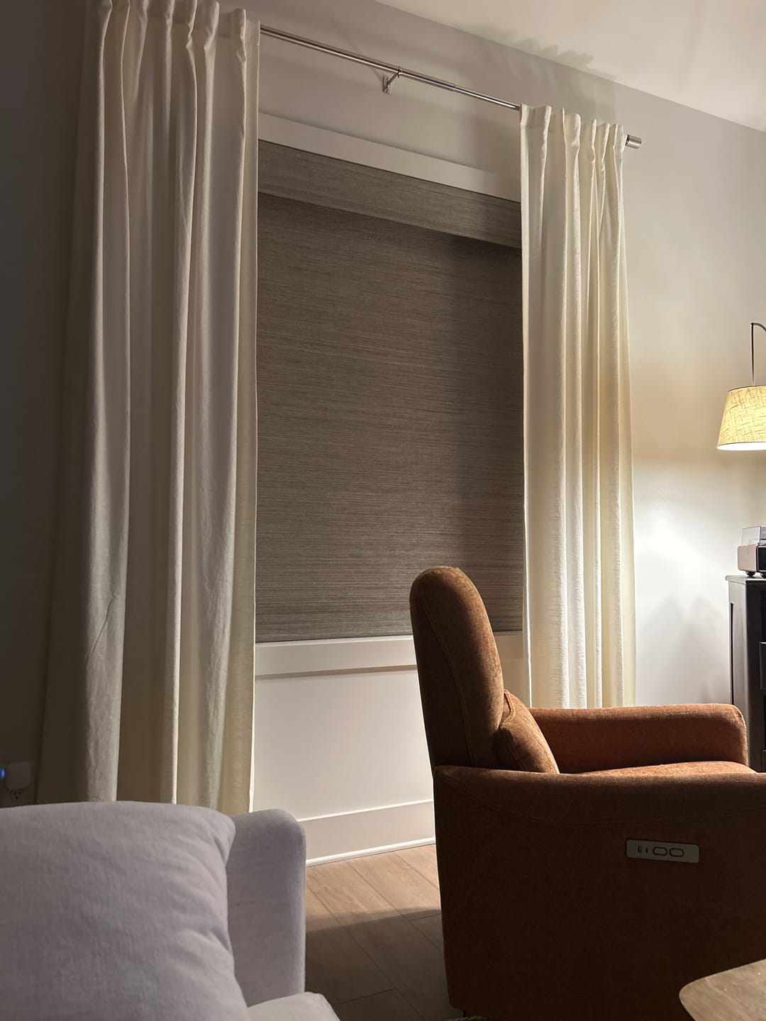 Customer photo review of SmartWings Motorized Woven Wood Shades 50%/70%/100% Blackout Orithyia