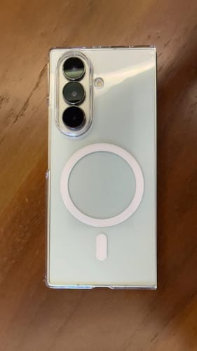 Customer's Anti Yellow Magsafe Clear Case on their Samsung phone, showing the fit and white Magsafe ring on the back.