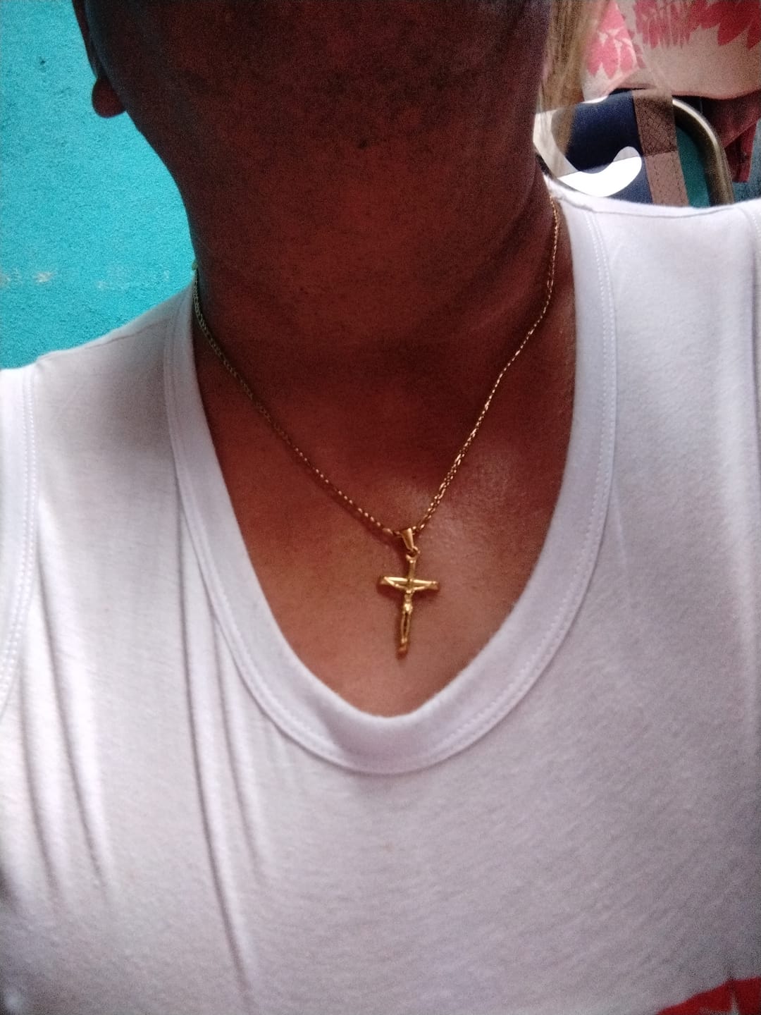 Customer photo review of Cross Minimal Pendant Oro