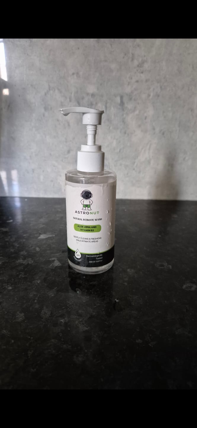 Customer photo review of Astronut Men's Intimate Wash - Natural Care for Freshness & Hygiene